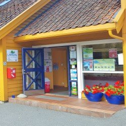 Reception & Kiosk